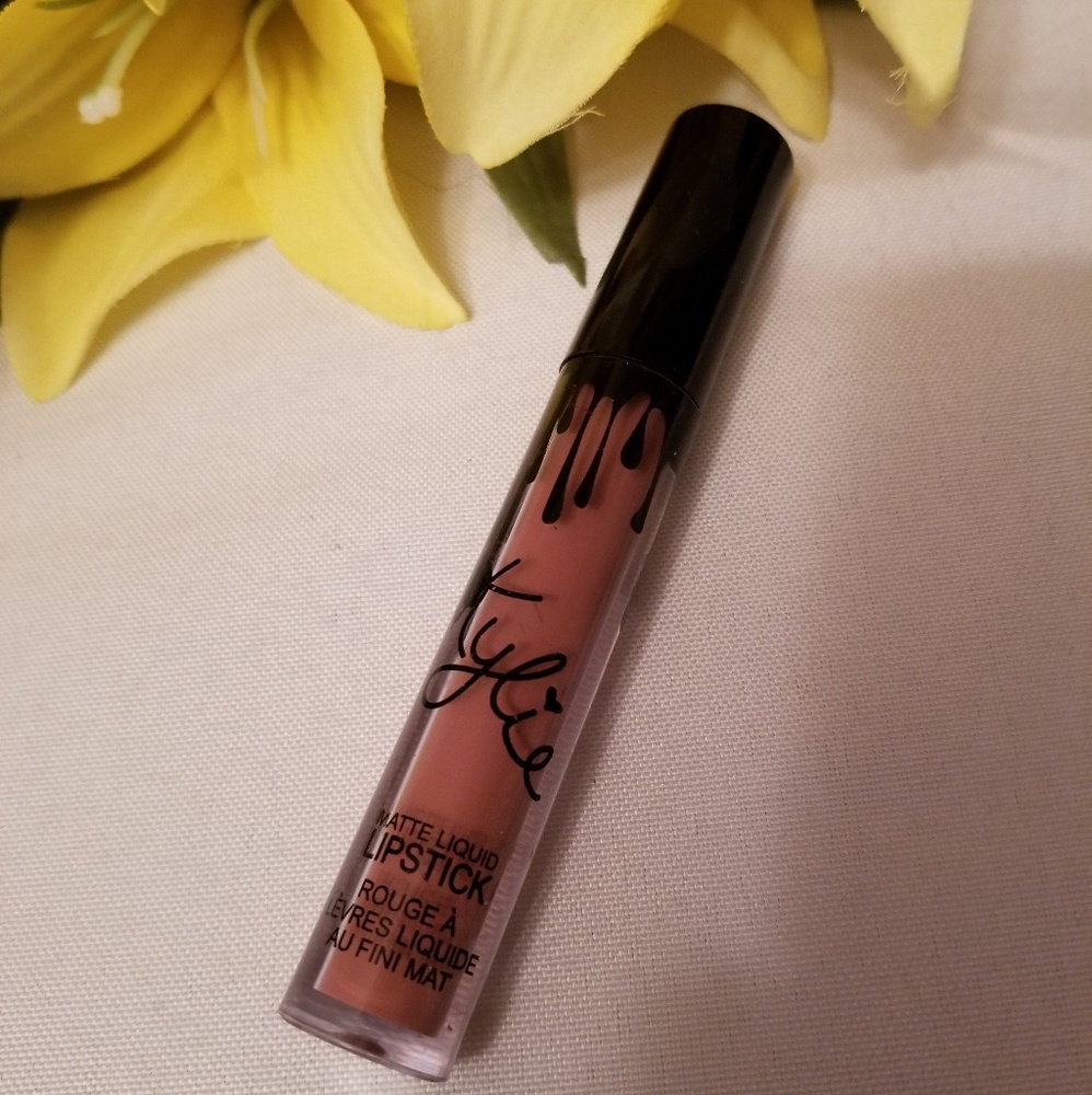 Kylie Jenner Matte Liquid Lipstick in CANDY K